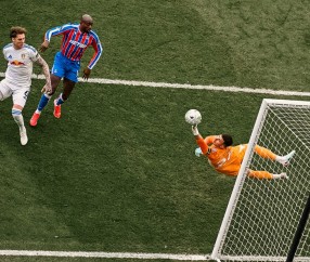 水晶宫战平利兹联，马特塔伤愈复出|英超|利兹联队|世界杯|哆啦A梦|替补_新浪体育_新浪新闻