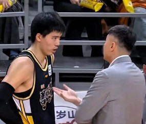 华体会入口-焦泊乔会离开广东队吗？CBA名记进行了解答|杜锋|付政浩|广东男篮|沈梓捷|球队_新浪体育_新浪新闻